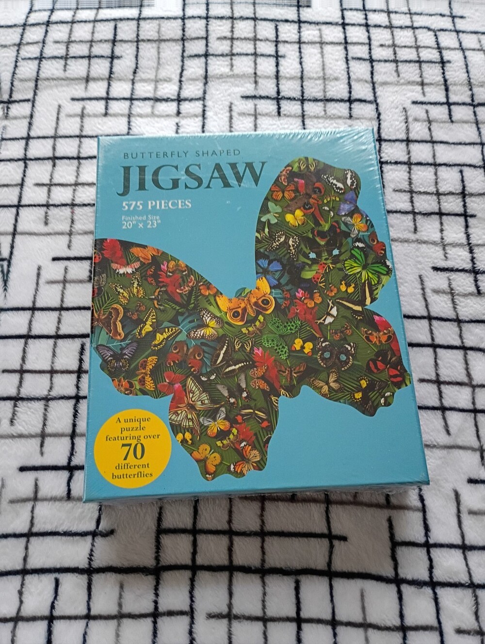 20"x 23" Butterfly Shaped Jigsaw Puzzle - 575 Pieces